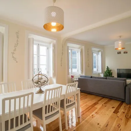 Апартаменты Mouraria 2 Bedroom Лиссабон