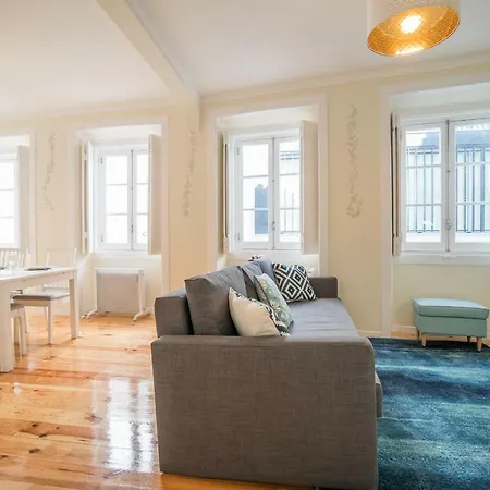 Апартаменты Mouraria 2 Bedroom