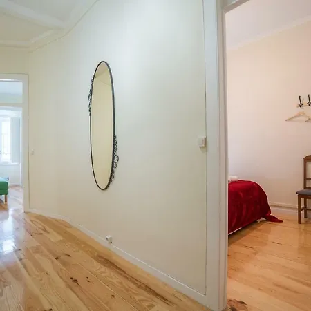 Апартаменты Mouraria 2 Bedroom Лиссабон