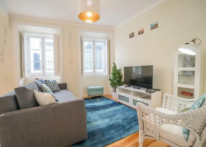아파트 Mouraria 2 Bedroom *