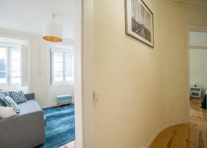 아파트 Mouraria 2 Bedroom