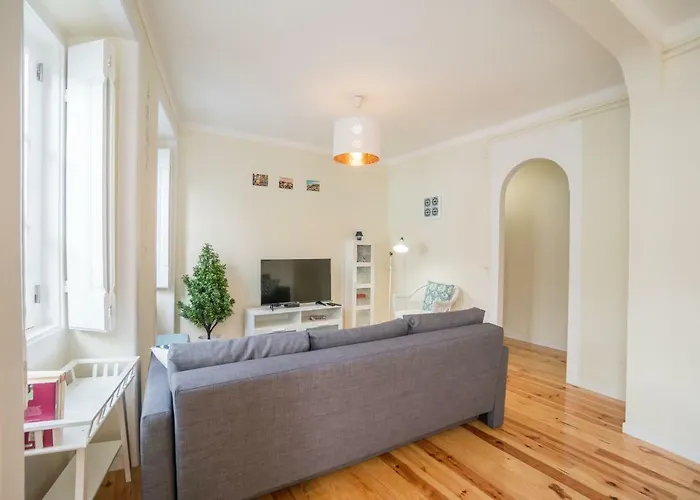 아파트 Mouraria 2 Bedroom
