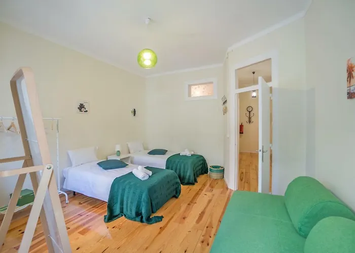 아파트 Mouraria 2 Bedroom *