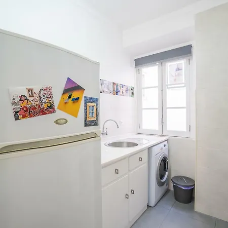 Mouraria 2 Bedroom Лиссабон
