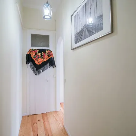 Mouraria 2 Bedroom Лиссабон
