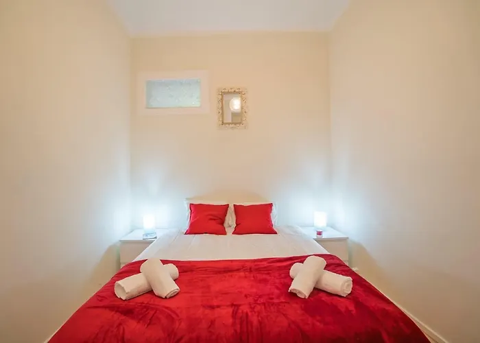 Апартаменты Mouraria 2 Bedroom Лиссабон