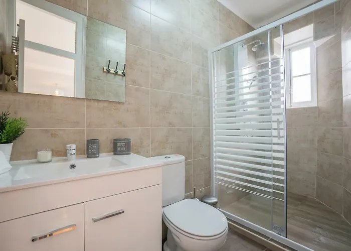 Mouraria 2 Bedroom Лиссабон